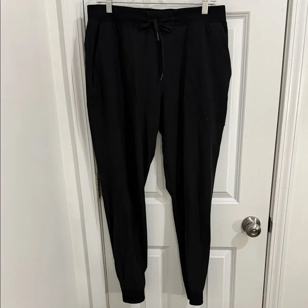 Lululemon Athletica Women’s Black Joggers Size Large